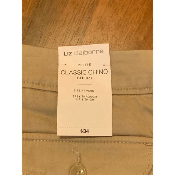 Liz Claiborne NWT Shorts 12 Petite Khaki Tan Classic Chino - Picture 8 of 9